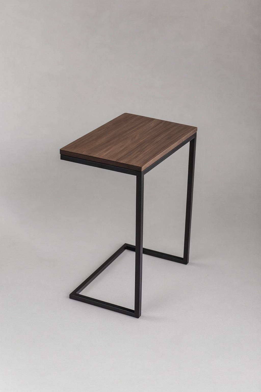 Carver Laptop Table Nakhlaa