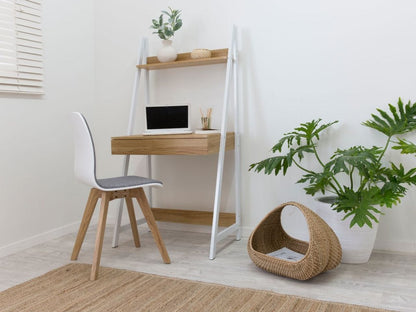 Carpy Desk Nakhlaa
