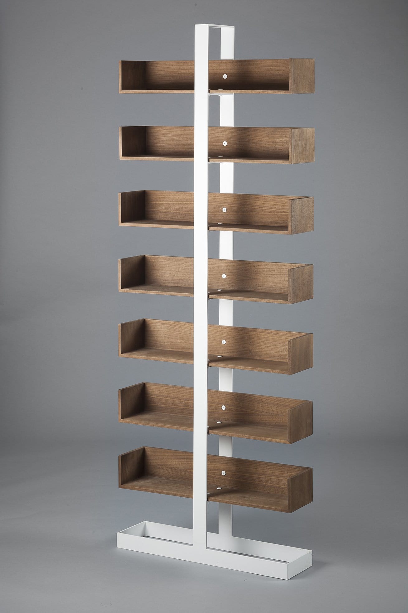 Roth bookcase Nakhlaa
