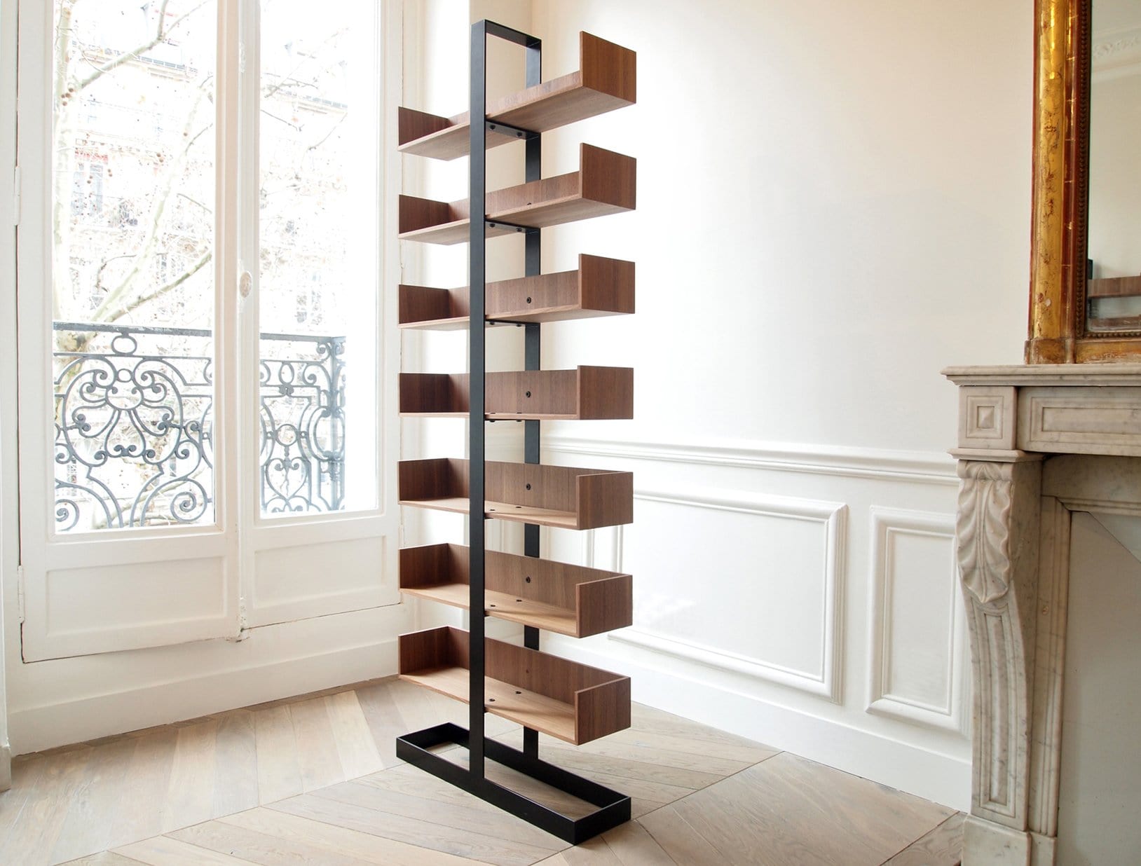 Roth bookcase Nakhlaa