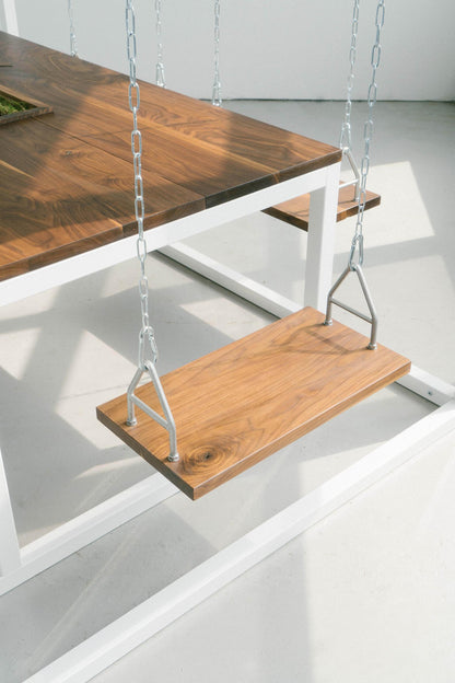 Ferrara 6 Seaters Black\White Swing Table Nakhlaa