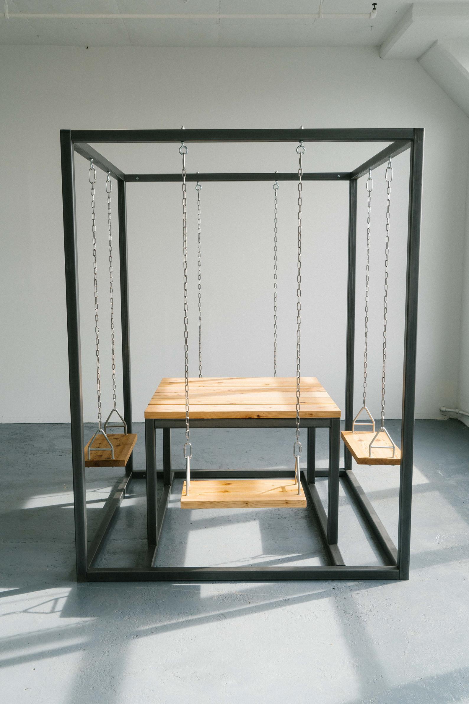 Forli 4 Seaters Black\White Swing Table Nakhlaa